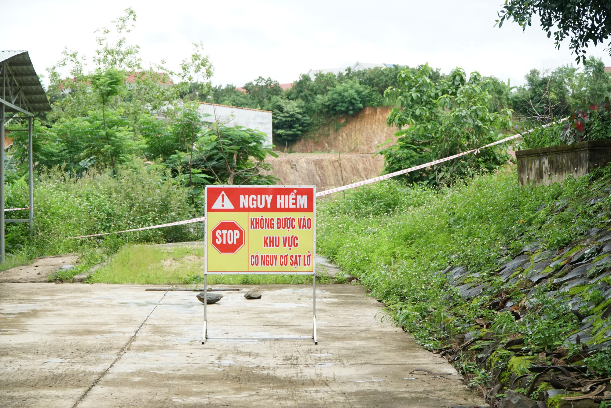 Vụ hàng loạt trường học sụt lún: Đắk Nông chi 11 tỉ đồng để sửa chữa, khắc phục - Ảnh 3.