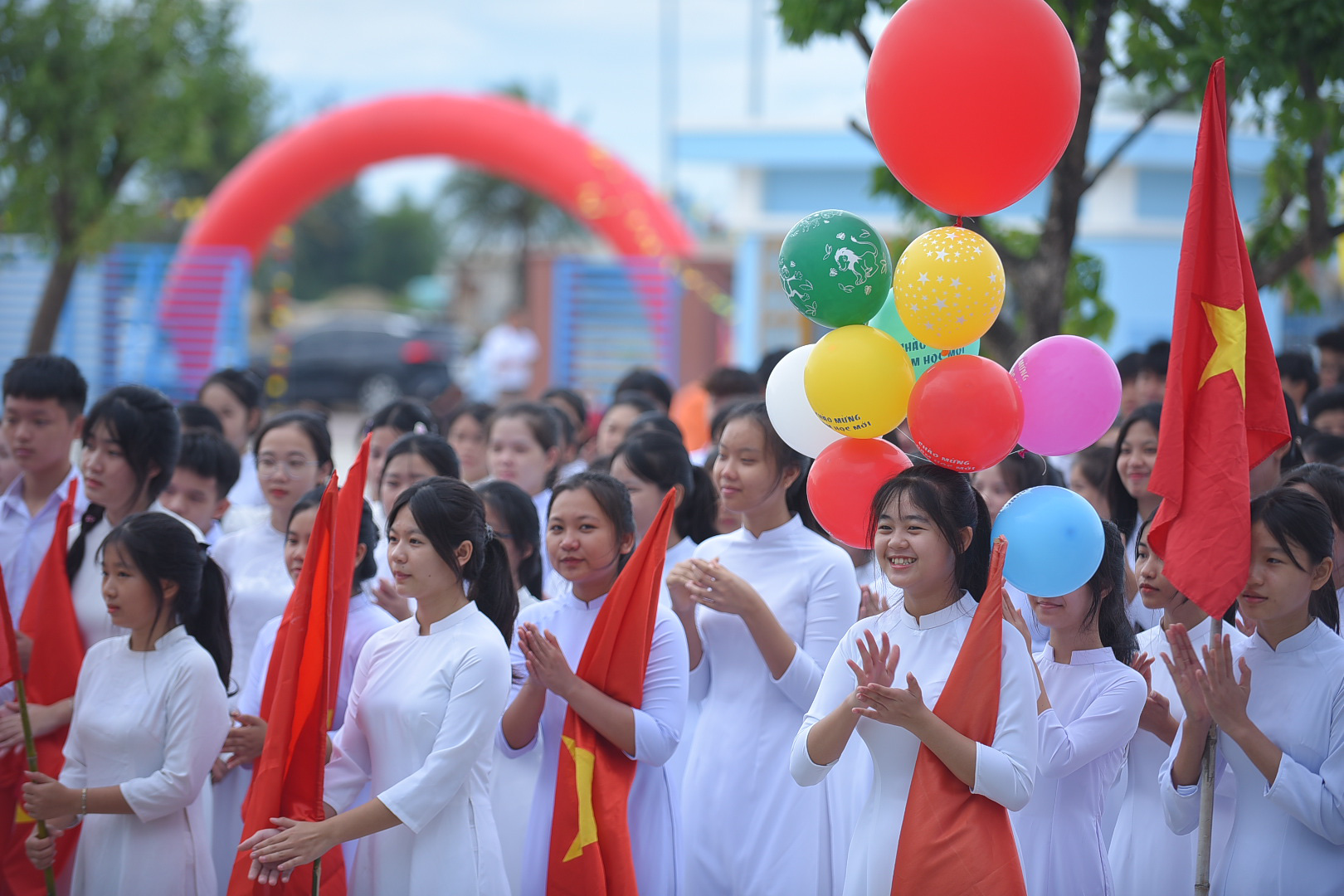 Hơn 23.000 học sinh cả nước khai giảng năm học mới - Ảnh 5.