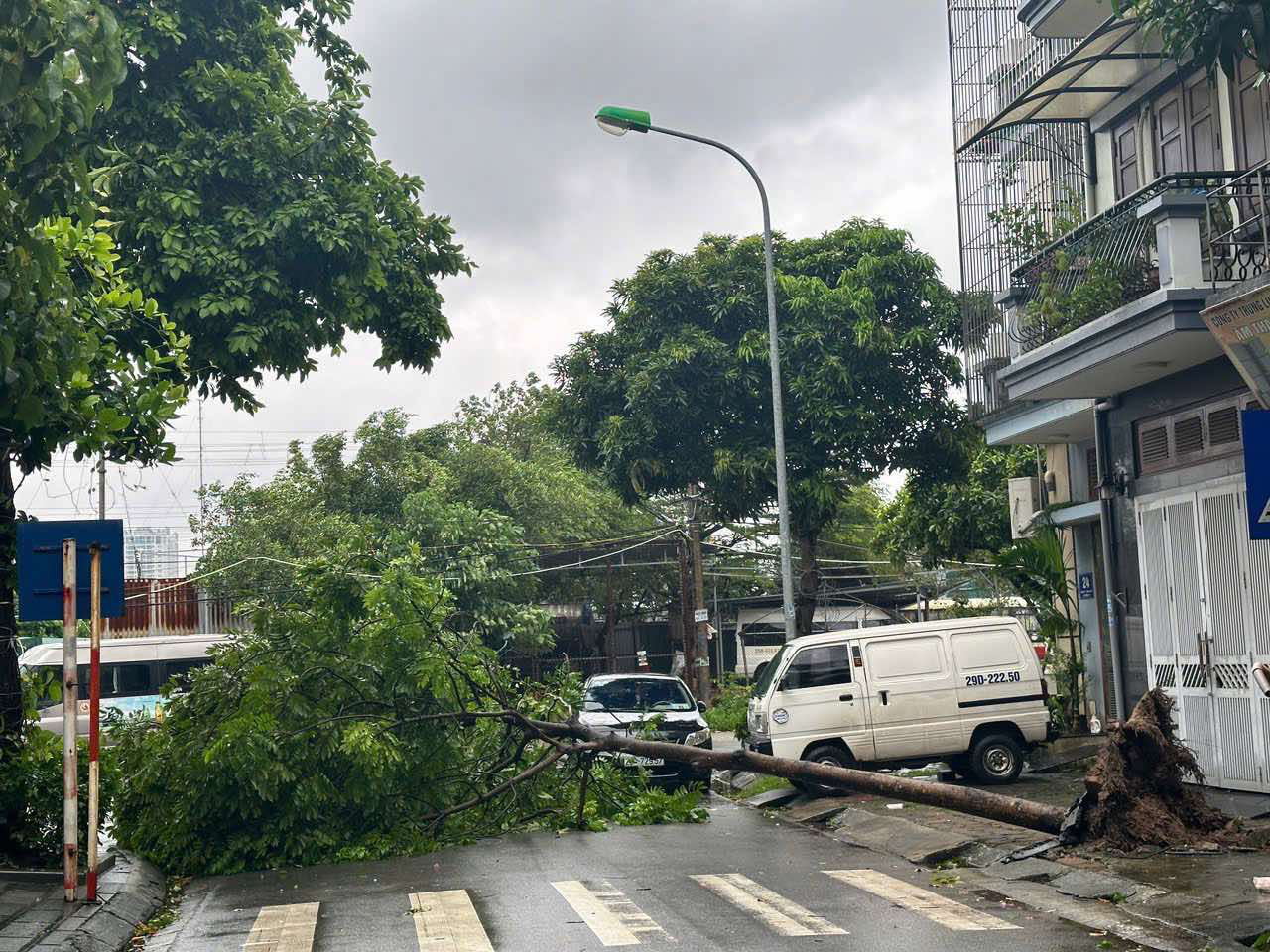 Bão số 3 đã suy yếu thành áp thấp nhiệt đới, nhiều nơi mưa to - Ảnh 41.