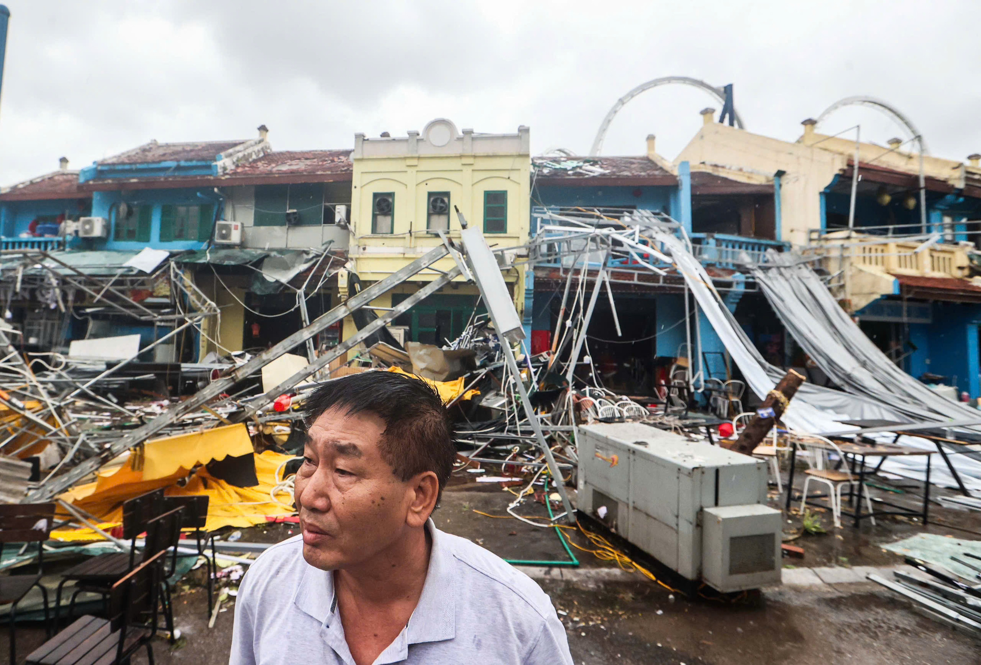 Bai Chay tourist area unrecognizable after storm Yagi - Vietnam.vn