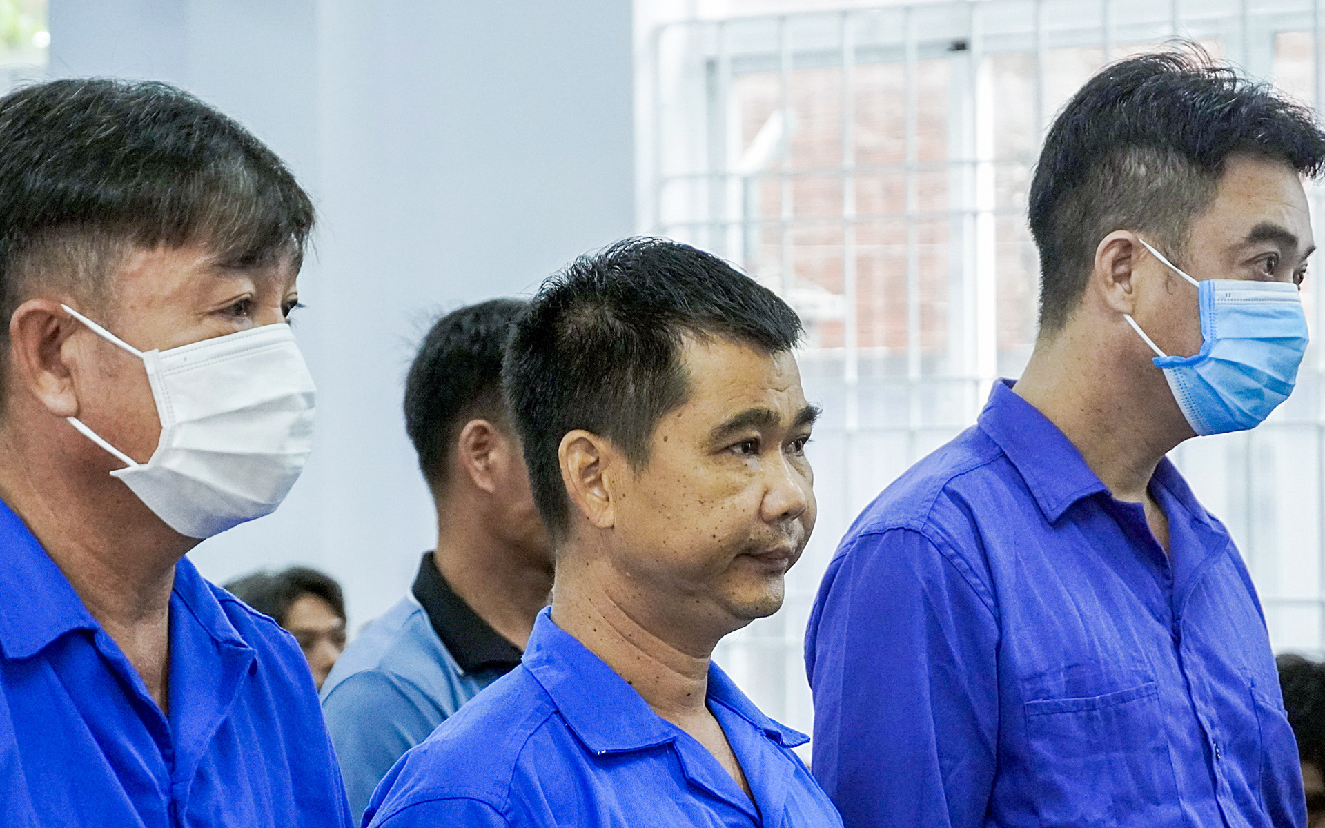 Hoãn lần hai vụ án giết người, bị cáo, luật sư yêu cầu triệu tập người liên quan - Ảnh 5.