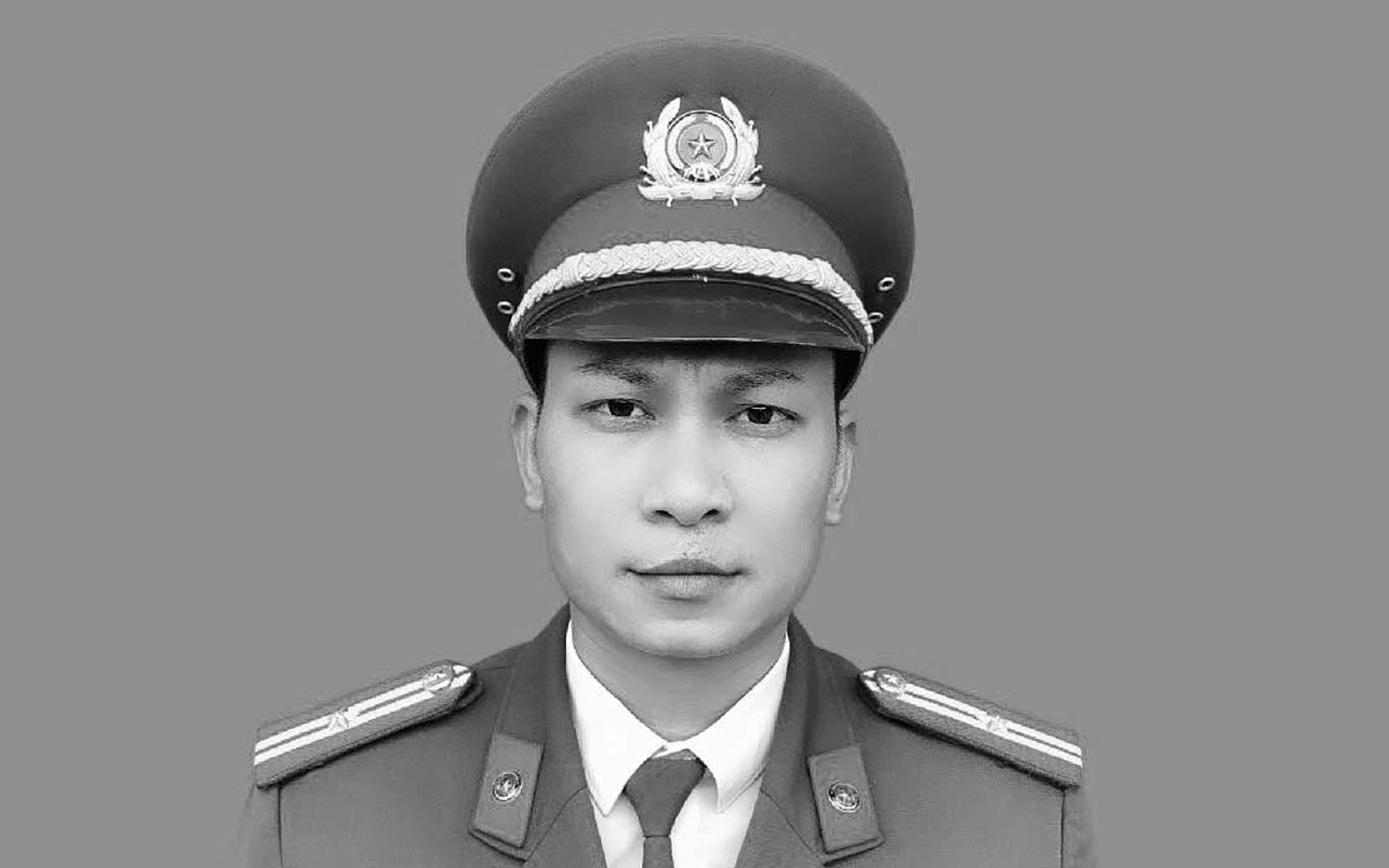 Truy tặng Huân chương Bảo vệ Tổ quốc cho trung tá quân nhân chuyên nghiệp hy sinh - Ảnh 2.