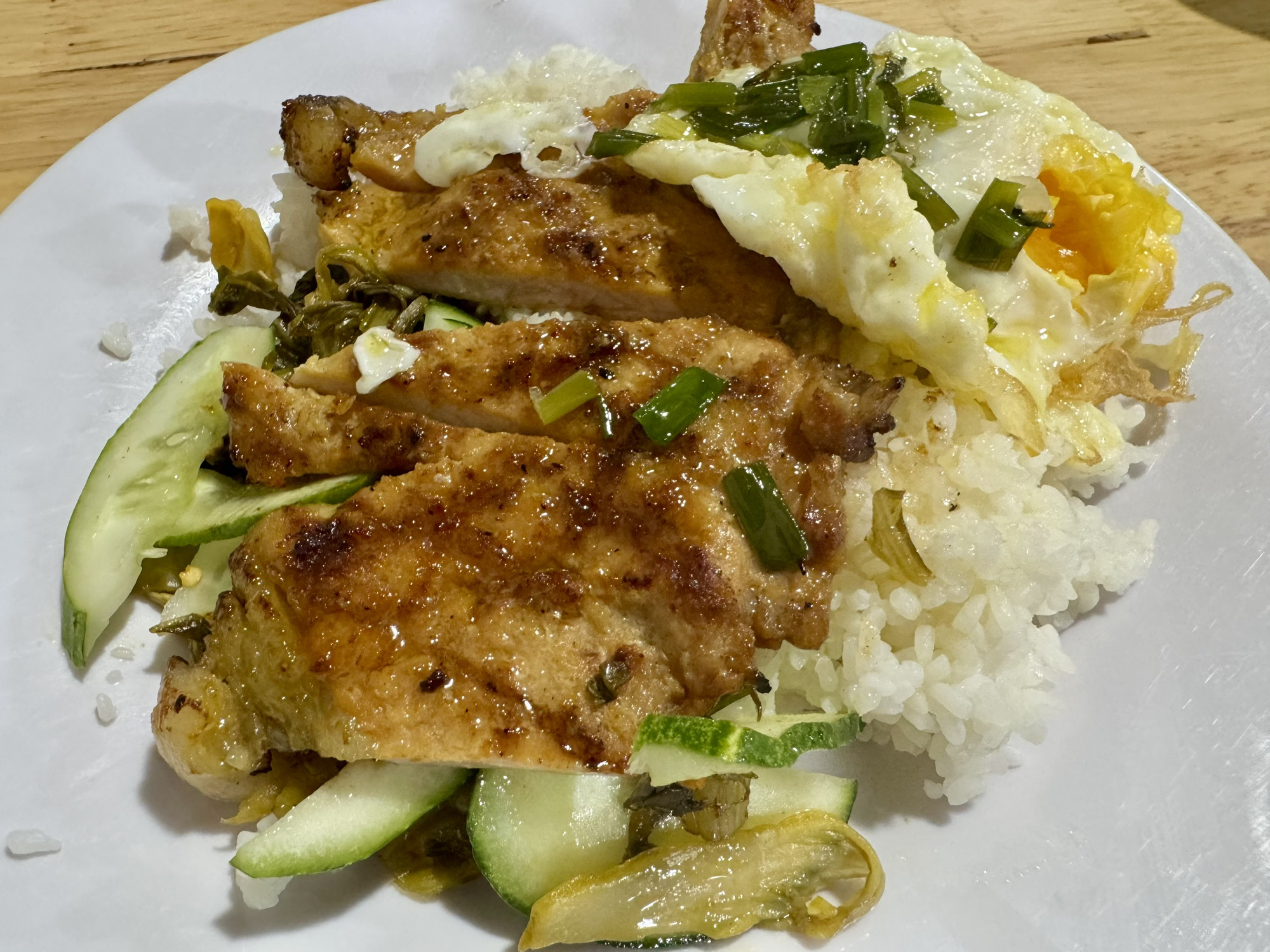 ‘Cưỡi’ metro trải nghiệm ẩm thực thỏa thích từ Bến Thành đến Suối Tiên - Ảnh 11. ‘Cưỡi’ metro trải nghiệm ẩm thực thỏa thích từ Bến Thành đến Suối Tiên - Ảnh 11.