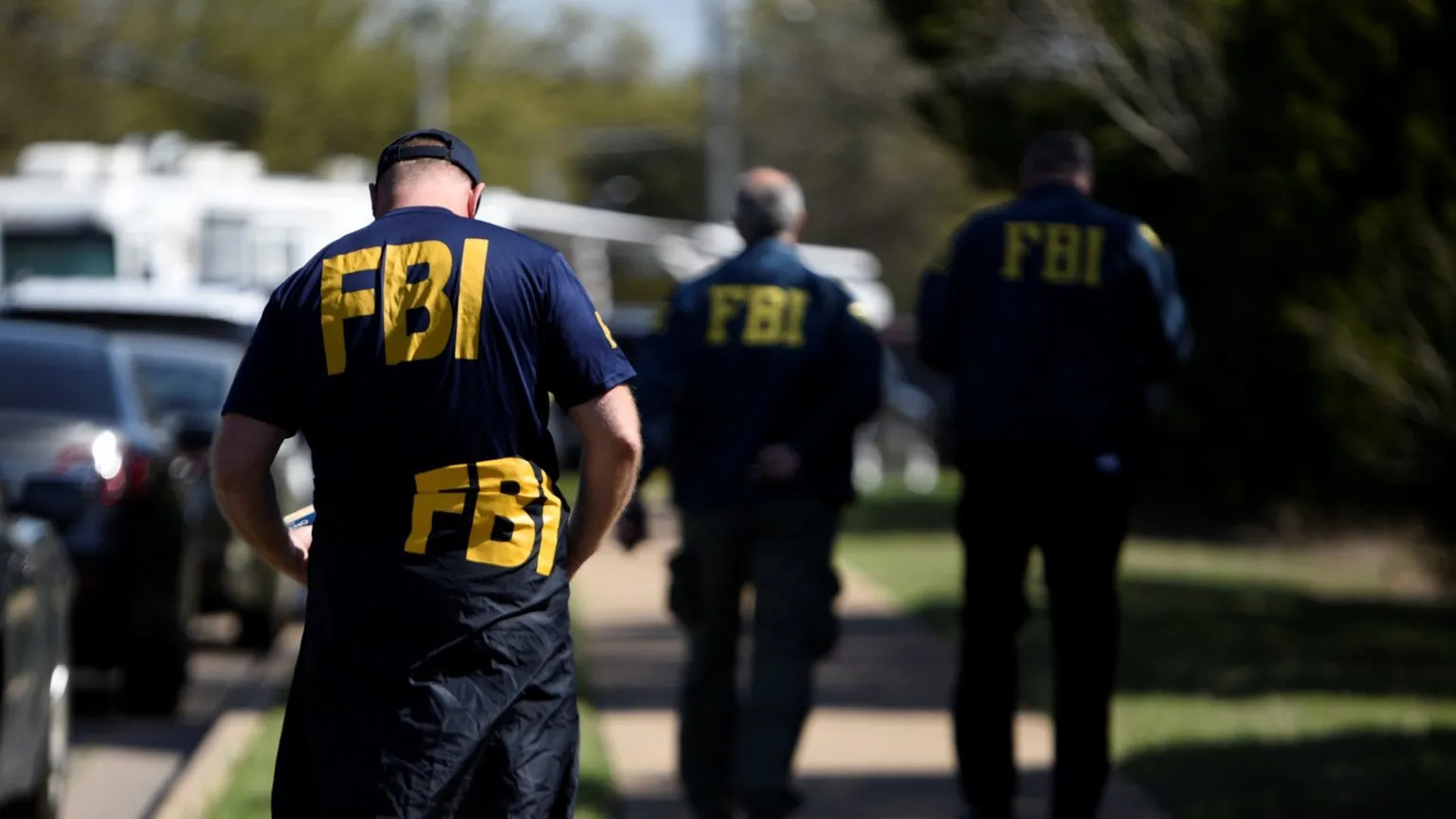 [Hoa Kỳ] FBI bắt người trữ bom tự chế nhiều kỷ lục, dùng ảnh ông Biden ...