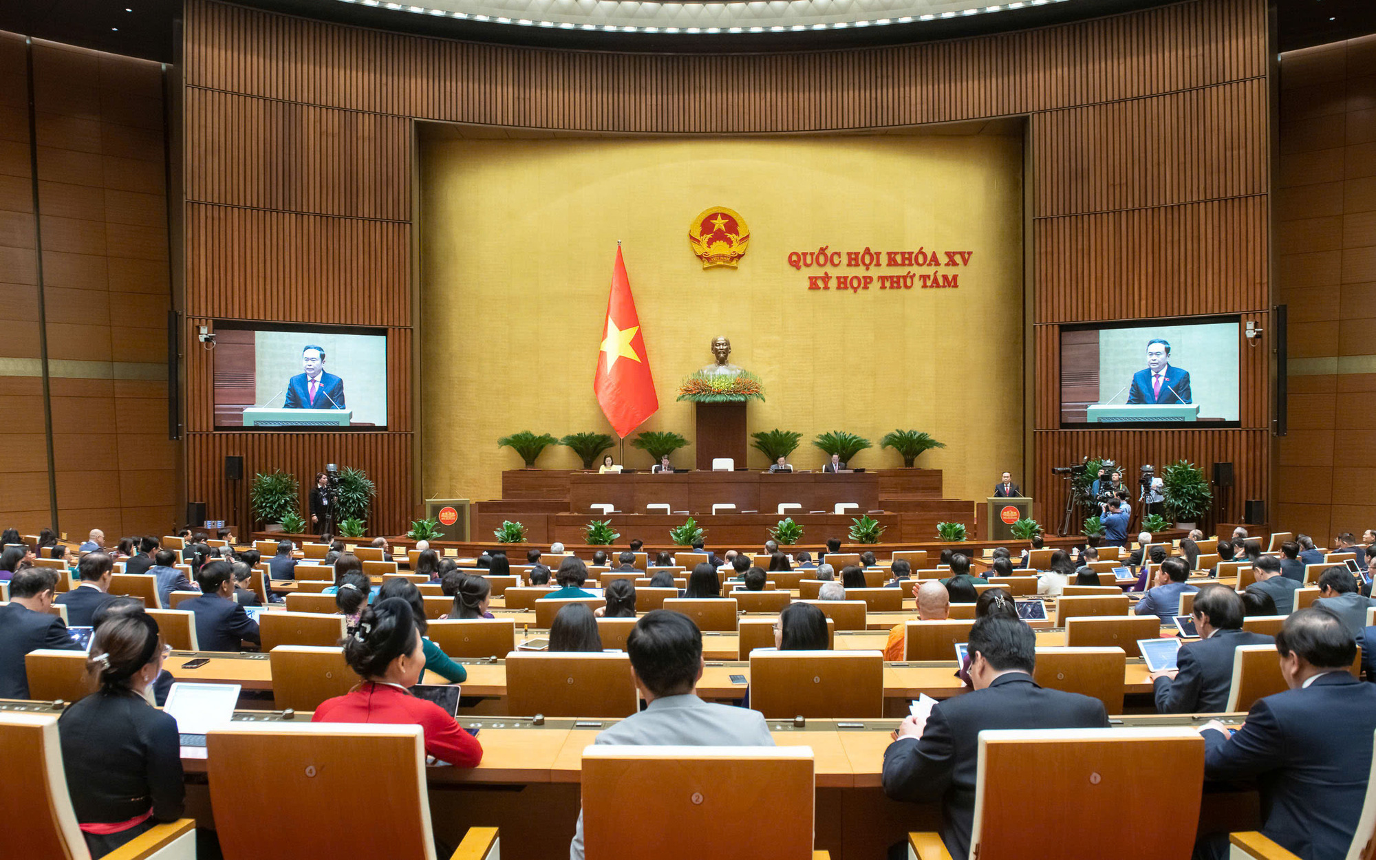Chủ tịch Quốc hội Trần Thanh Mẫn ký nghị quyết về nhân sự mới, sắp xếp bộ máy - Ảnh 2.