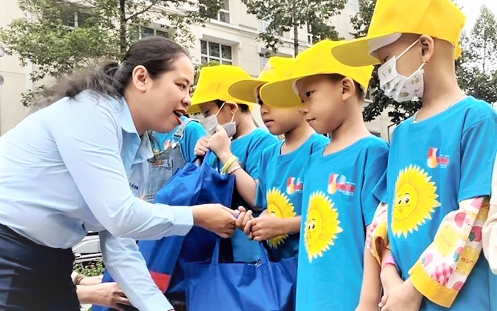 Chăm lo Tết cho bệnh nhi ung thư tại TP.HCM - Ảnh 3.