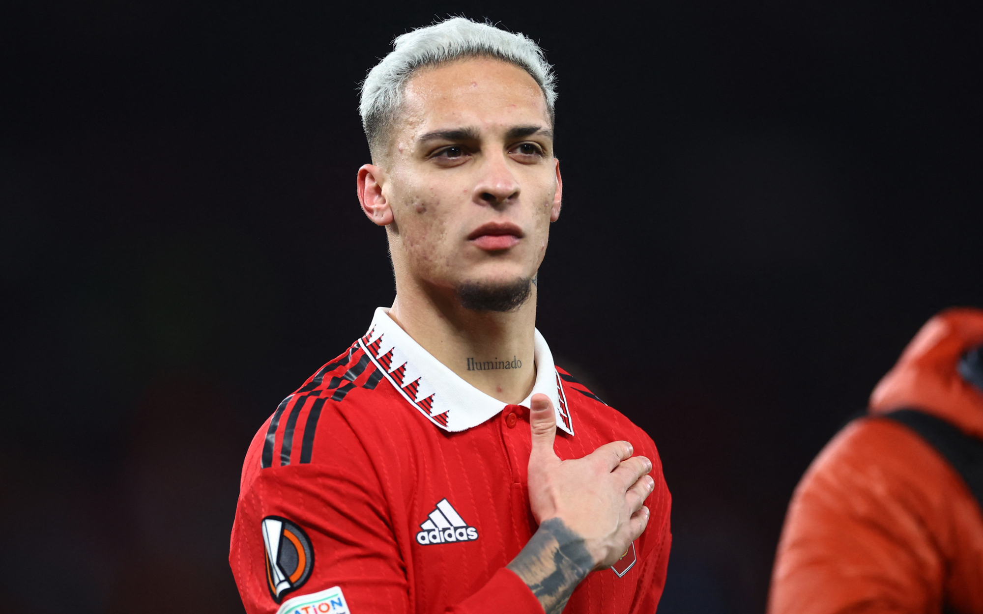 Man Utd khoác áo từ thiện, đá vì cộng đồng - Ảnh 4.