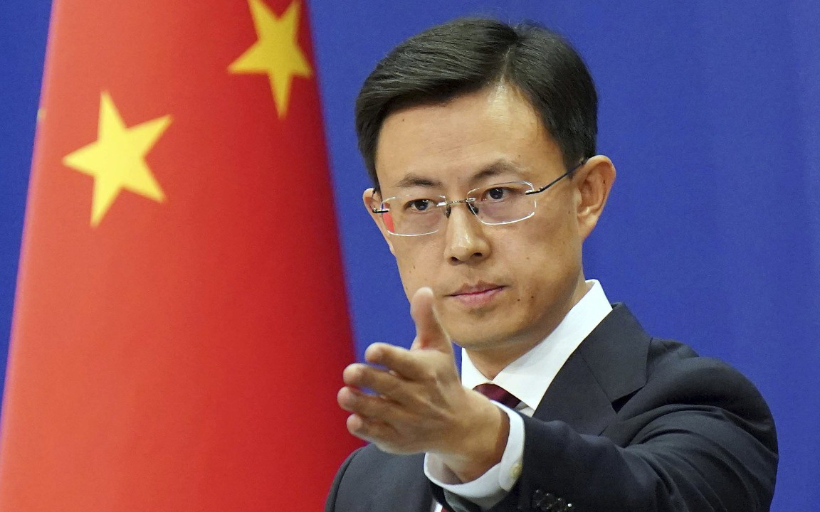 Ông Trump thực hiện lời hứa đánh thuế ô tô, bán dẫn và dược phẩm - Ảnh 3.