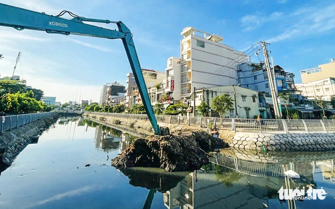 Khơi thông kênh Hàng Bàng, trả lại hình ảnh dòng kênh một thời sầm uất - Ảnh 2.