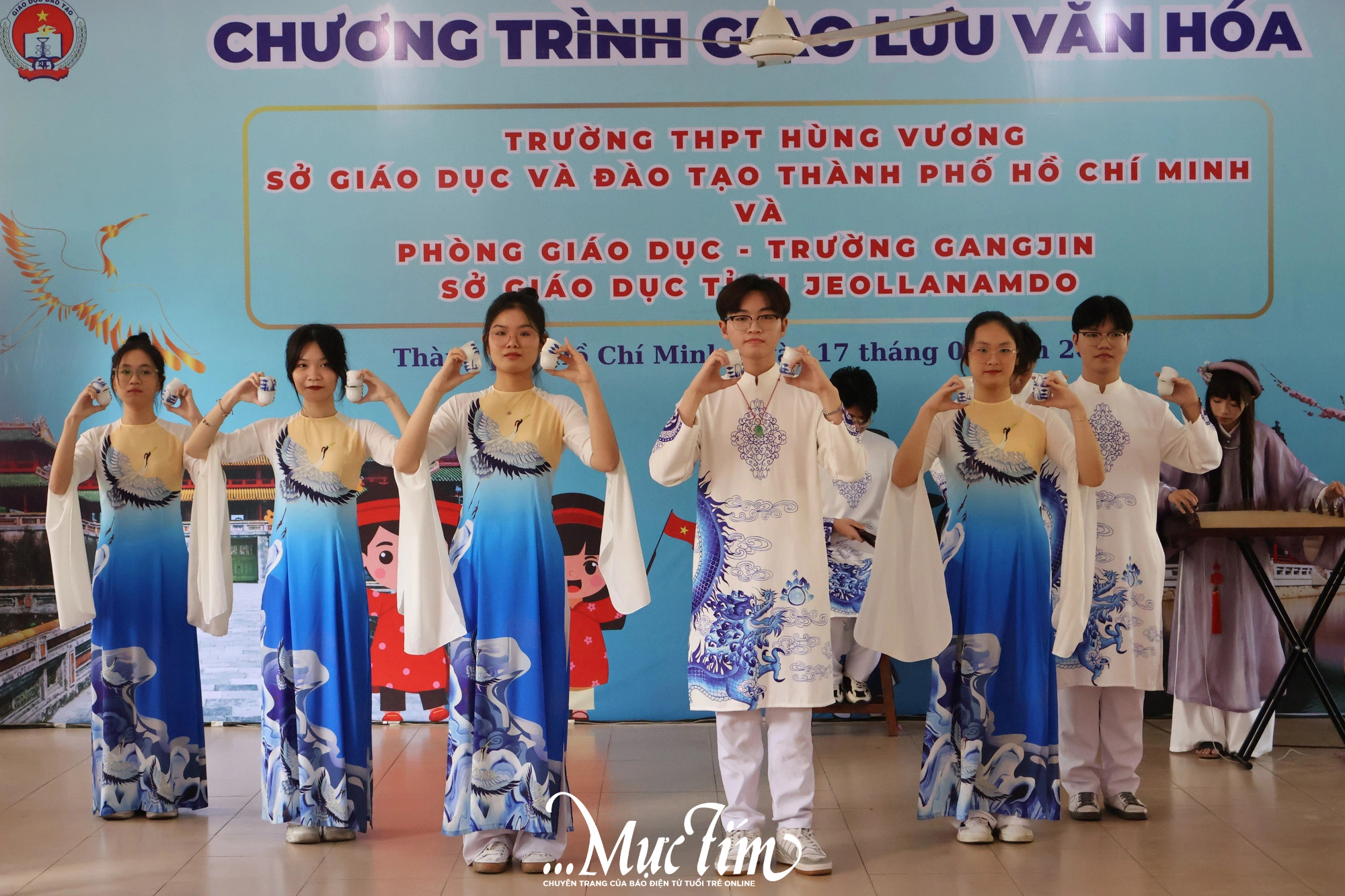 Teen Trường THPT Hùng Vương trổ tài múa chén, giao lưu cùng học sinh Hàn Quốc- Ảnh 7.