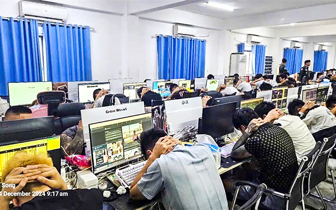 Tiếp nhận 24 công dân bị mắc bẫy "việc nhẹ, lương cao" từ Campuchia về - Ảnh 4.