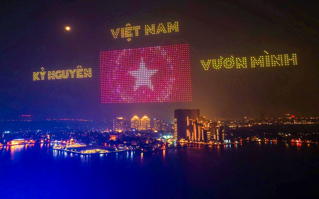 Hà Nội sẽ trình diễn drone mang theo pháo hỏa thuật vào đêm giao thừa, lập kỷ lục thế giới - Ảnh 2.