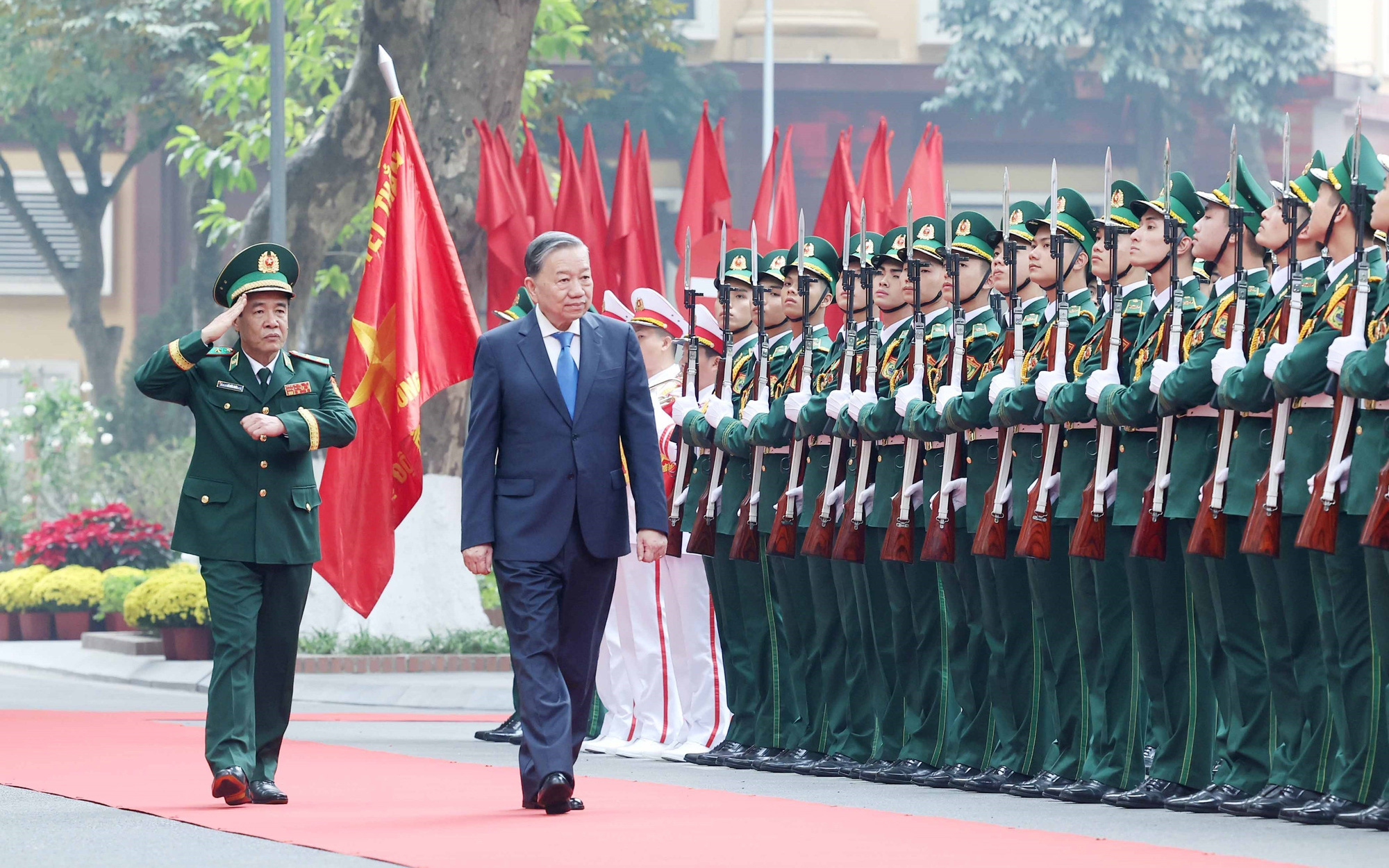 Tổng Bí thư Tô Lâm thăm, kiểm tra, chúc Tết các đơn vị công an, quân đội - Ảnh 2.