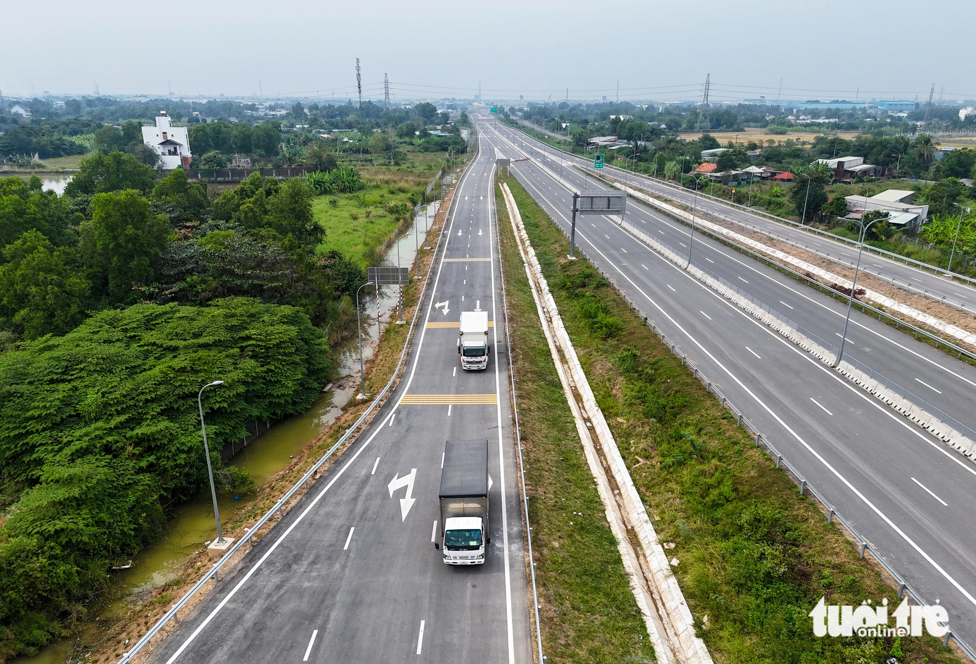 Chính thức thông xe hai đoạn cao tốc Bến Lức - Long Thành, tài xế thêm lựa chọn đi lại dịp Tết - Ảnh 3.