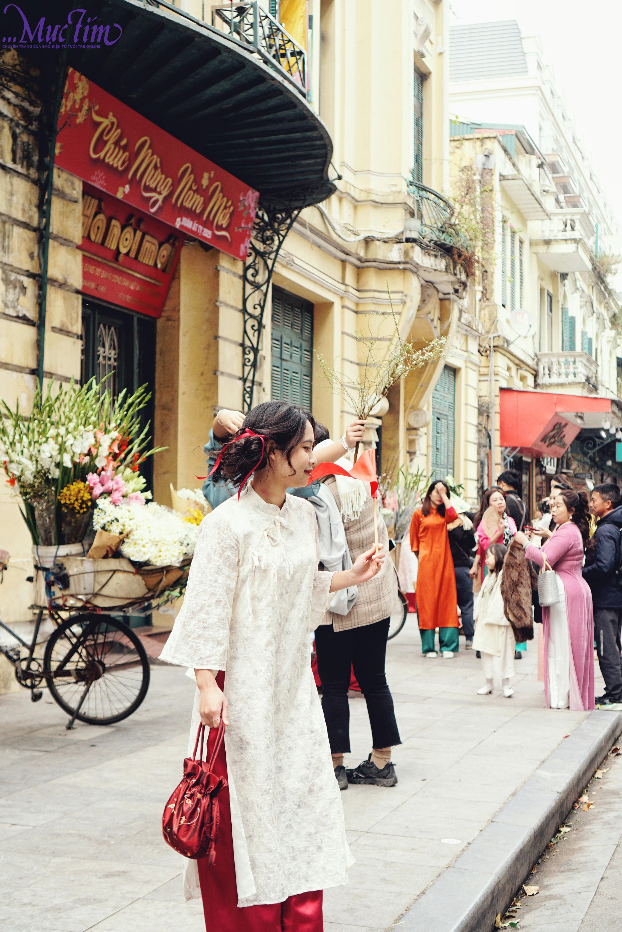 Bỏ túi 6 điểm check-in áo dài đậm chất Tết Hà Nội- Ảnh 6.