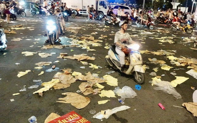 Làm sao trị tận gốc nạn xả rác bừa bãi? - Ảnh 2.