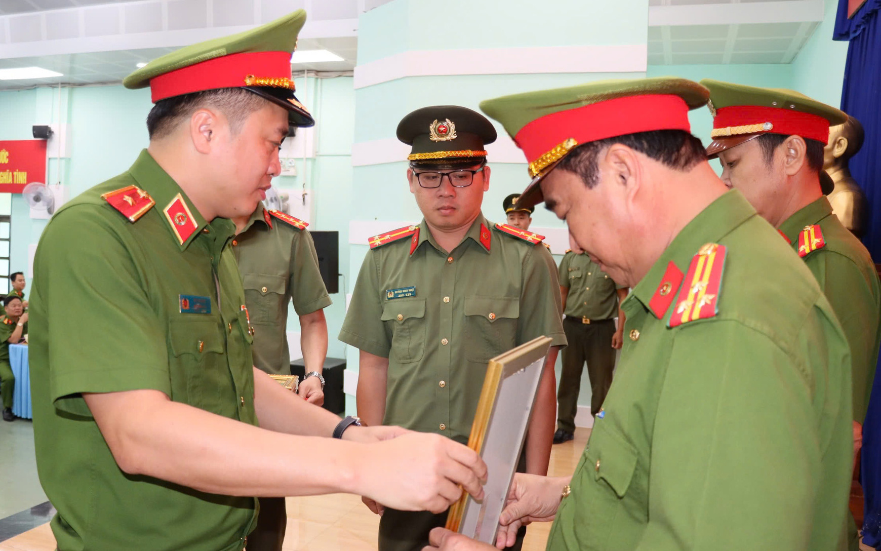 Trong năm 2024, Công an TP.HCM thu giữ gần 9,5 tấn xyanua trong các vụ án - Ảnh 3.