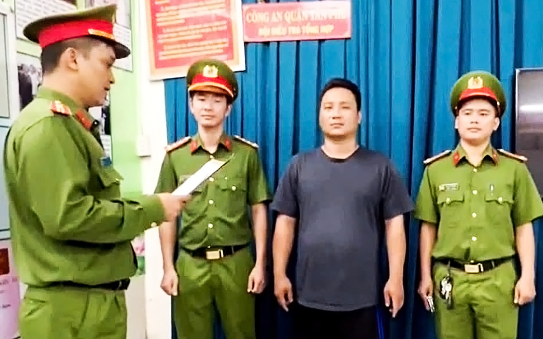 Công an Tài xế Grab và nhóm xe ôm truyền thống đánh nhau trước Bệnh viện quận Bình Thạnh - Ảnh 2.
