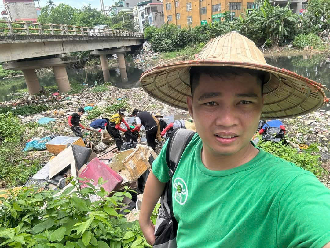 Kinh hoàng rác nhựa ngập tràn - Kỳ 6: Một bàn tay nhặt rác để thêm ngàn người chung tay - Ảnh 3.