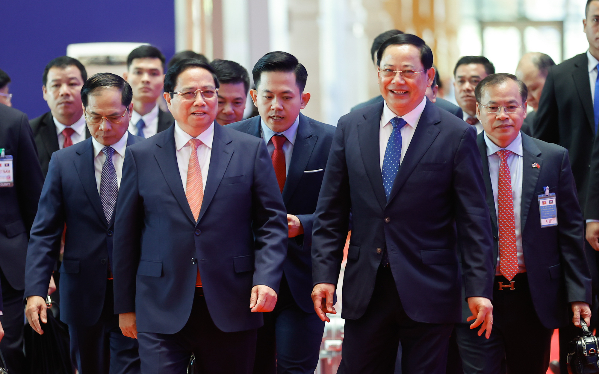 Thủ tướng Việt Nam và Lào khởi công công viên hữu nghị hai nước tại Vientiane - Ảnh 2.