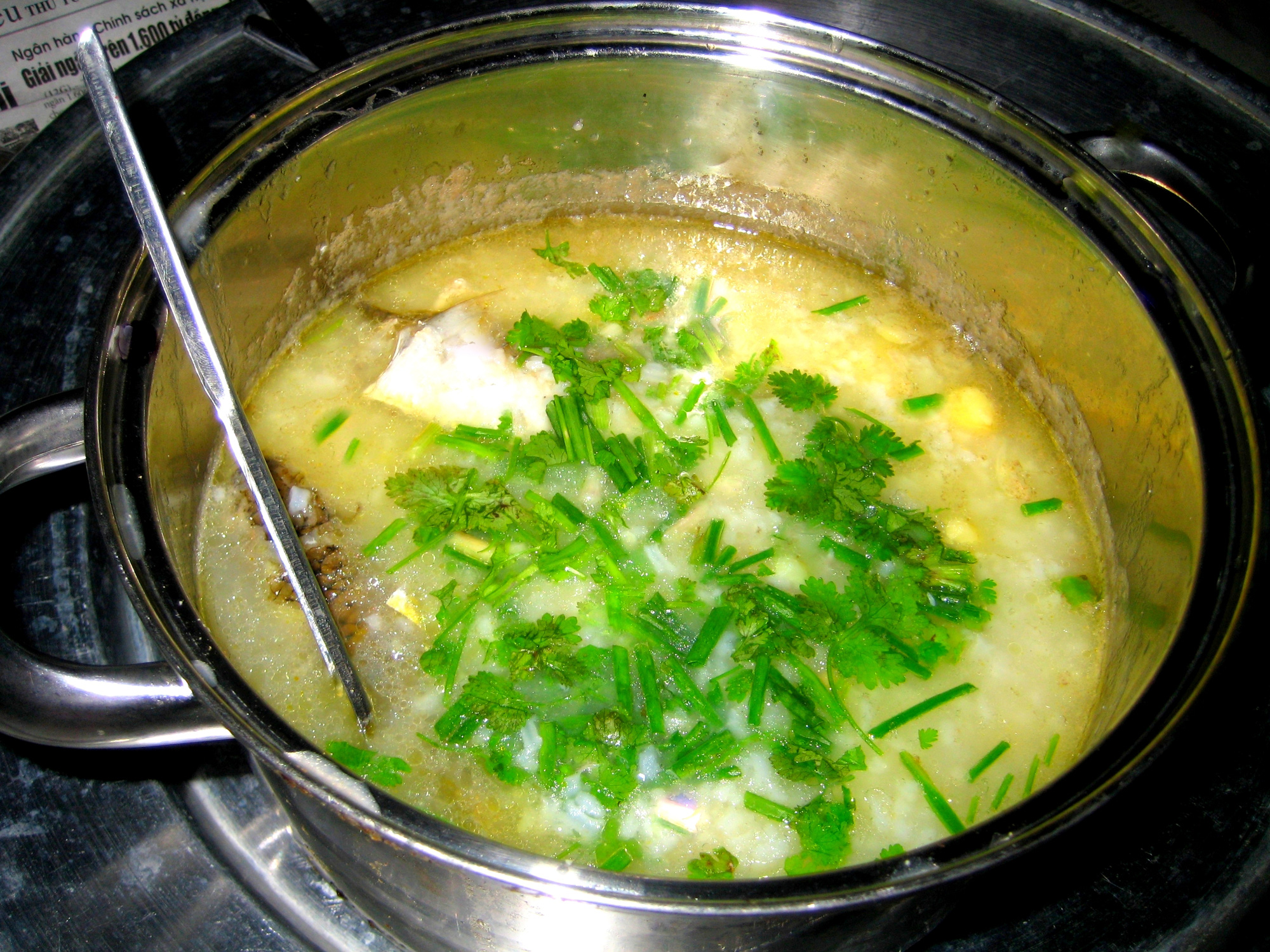 Dapatkan keberuntungan di awal tahun dengan cita rasa bubur belut Quang Nam - Foto 6.  Lấy hên đầu năm với hương vị cháo cá dềnh xứ Quảng - Ảnh 6.