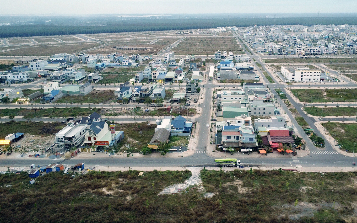 Vụ sai phạm ở dự án sân bay Long Thành: Triệu tập nhiều cán bộ làm hồ sơ đền bù - Ảnh 3.