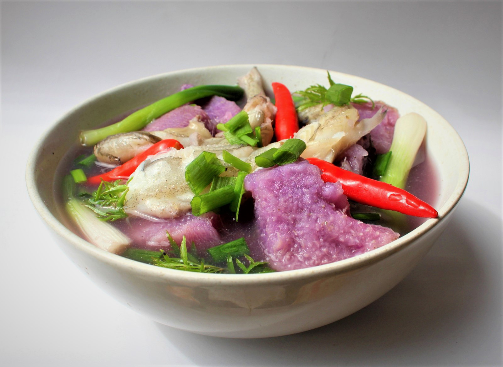 ស៊ុបត្រីដំឡូងផ្អែមដែលអ្នកអាចញ៉ាំបានរហូតមិនធុញ - រូបថត ១. Canh cá khoai ăn hoài không ngán - Ảnh 1.