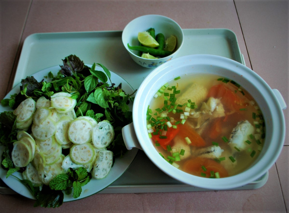 ស៊ុបត្រីដំឡូងផ្អែមដែលអ្នកអាចញ៉ាំបានរហូតមិនធុញ - រូបថត ៦. Canh cá khoai ăn hoài không ngán - Ảnh 6.