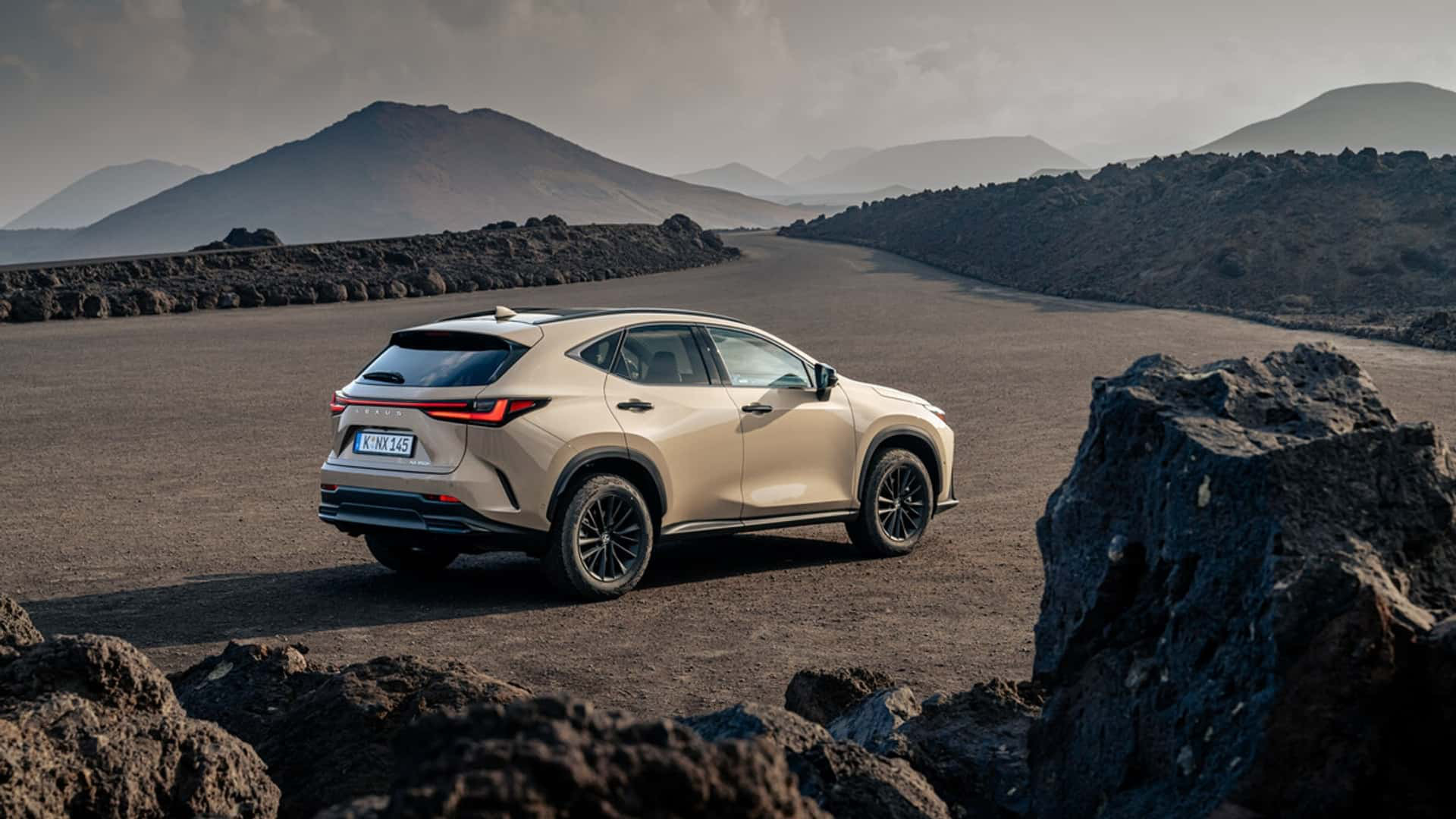 Lexus NX được bổ sung bản off-road Overtrail - Ảnh 5.