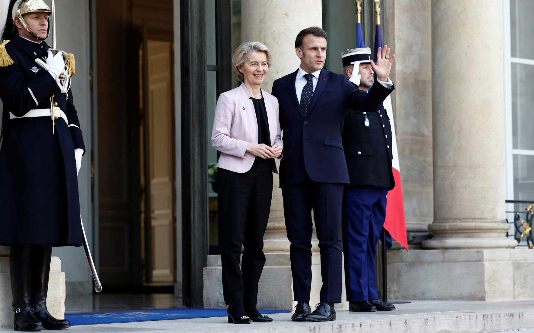 EU gửi thông điệp đến ông Trump: Sẵn sàng hỗ trợ Ukraine nhiều hơn nữa - Ảnh 3.