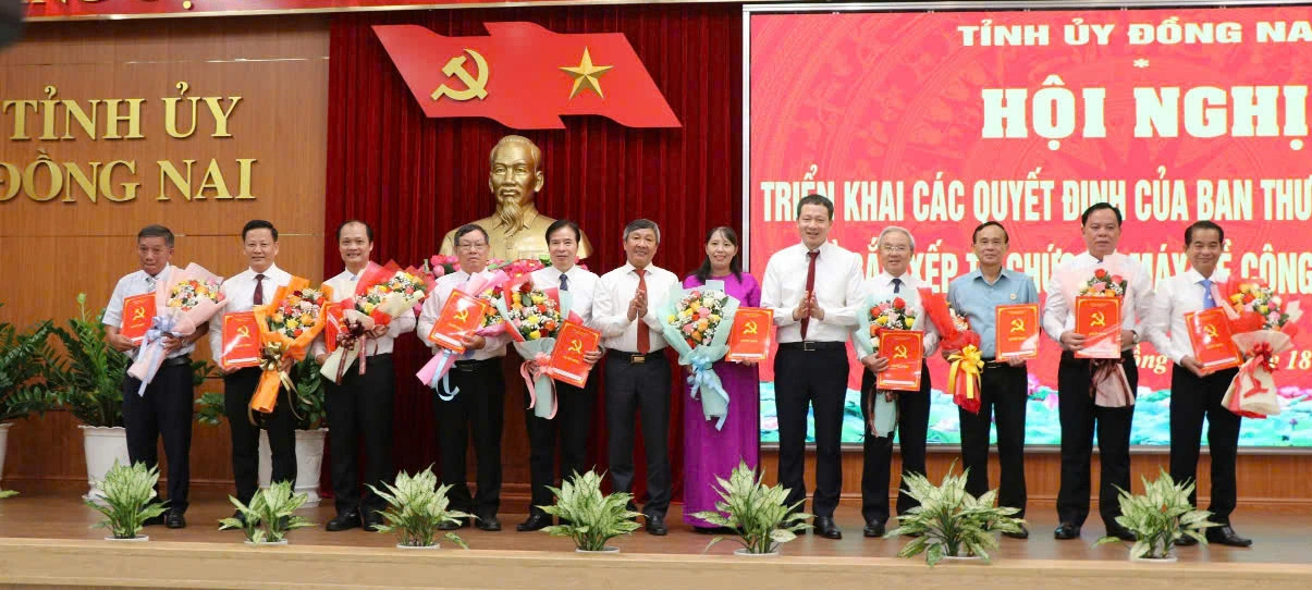 Ông Cao Tiến Dũng giữ chức Trưởng ban Tuyên giáo và dân vận tỉnh Đồng Nai   - Ảnh 2.