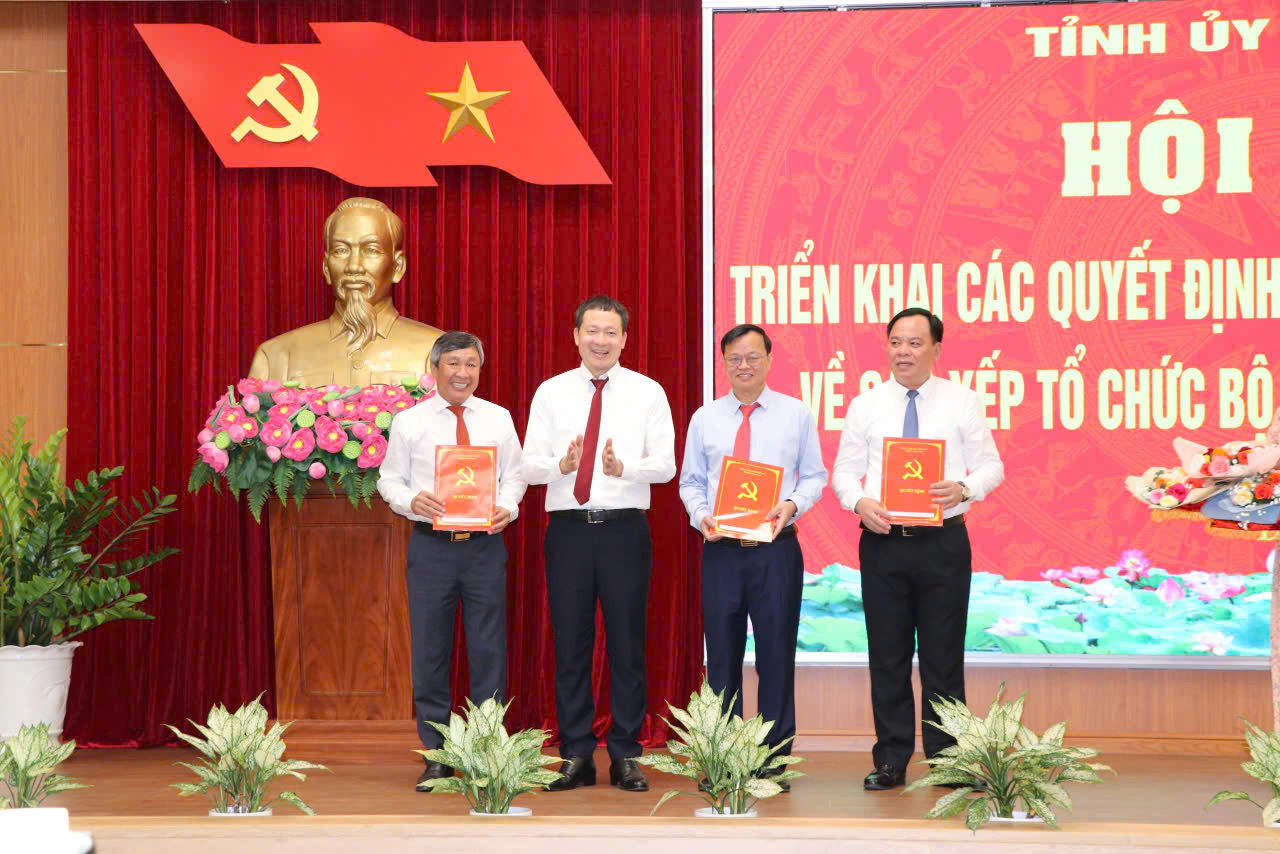 Ông Cao Tiến Dũng giữ chức Trưởng ban Tuyên giáo và dân vận tỉnh Đồng Nai   - Ảnh 1.
