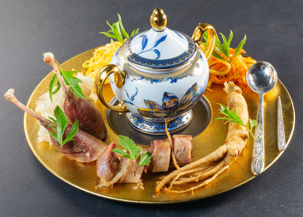 Ngắm những món ăn cung đình sang chảnh của đầu bếp Top Chef Vietnam - Ảnh 3.