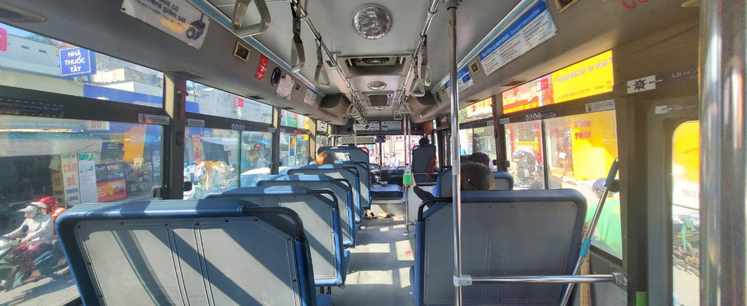Tin tức sáng 4-4: Người quản lý xe buýt phải đi buýt 2 lần/tuần; 400 doanh nghiệp triển lãm cà phê - Ảnh 1.
