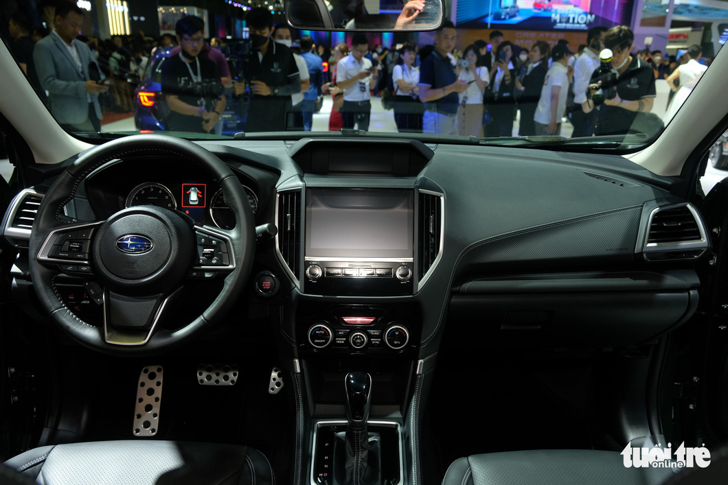 Subaru Forester 2023 mở bán tại đại lý, bản cũ hạ giá gần 300 triệu đồng - Ảnh 2.