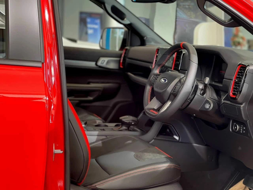 Ford Ranger Raptor 2023 giá dự kiến từ 1,3 tỉ đồng - Bán tải cho nhà giàu - Ảnh 7.