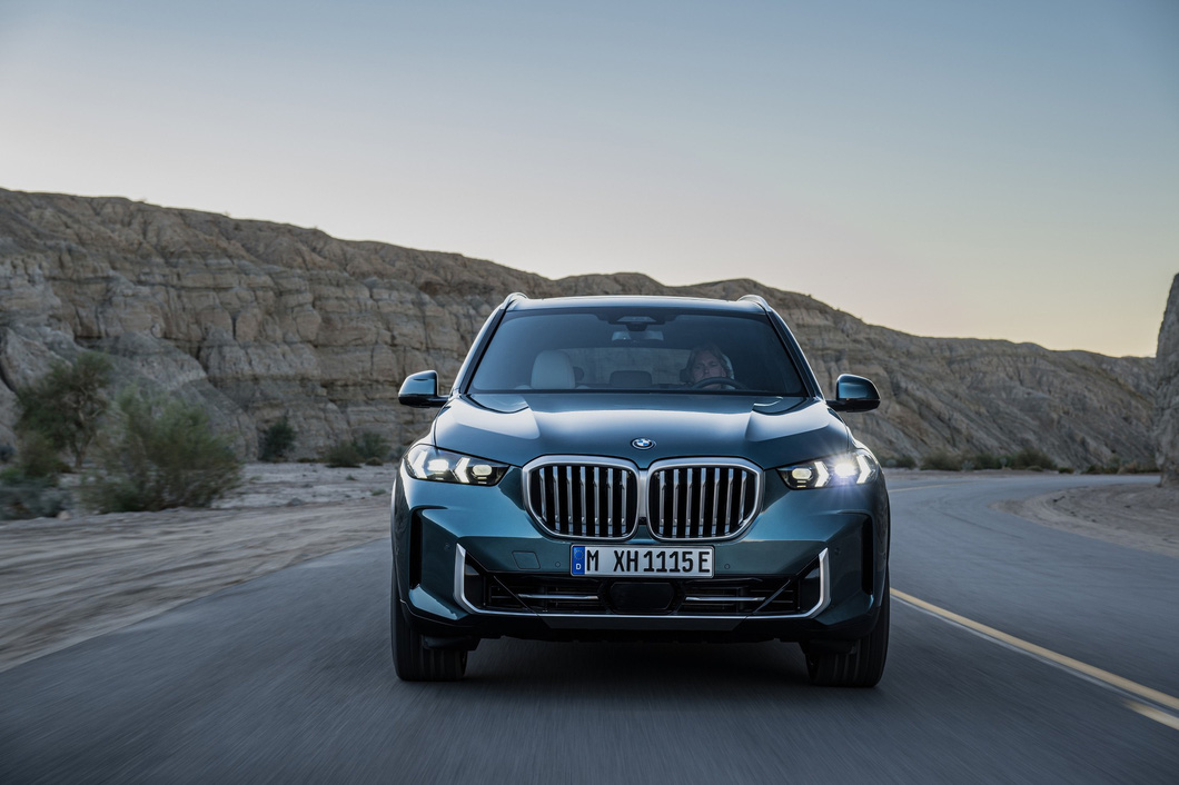 BMW X5 và X6 2024 ra mắt: Bỏ thiết kế gây tranh cãi, màn hình cong lạ mắt - Ảnh 9.