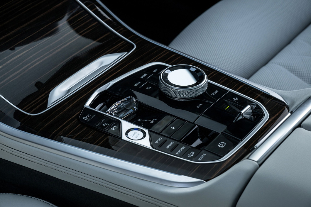 BMW X5 và X6 2024 ra mắt: Bỏ thiết kế gây tranh cãi, màn hình cong lạ mắt - Ảnh 5.