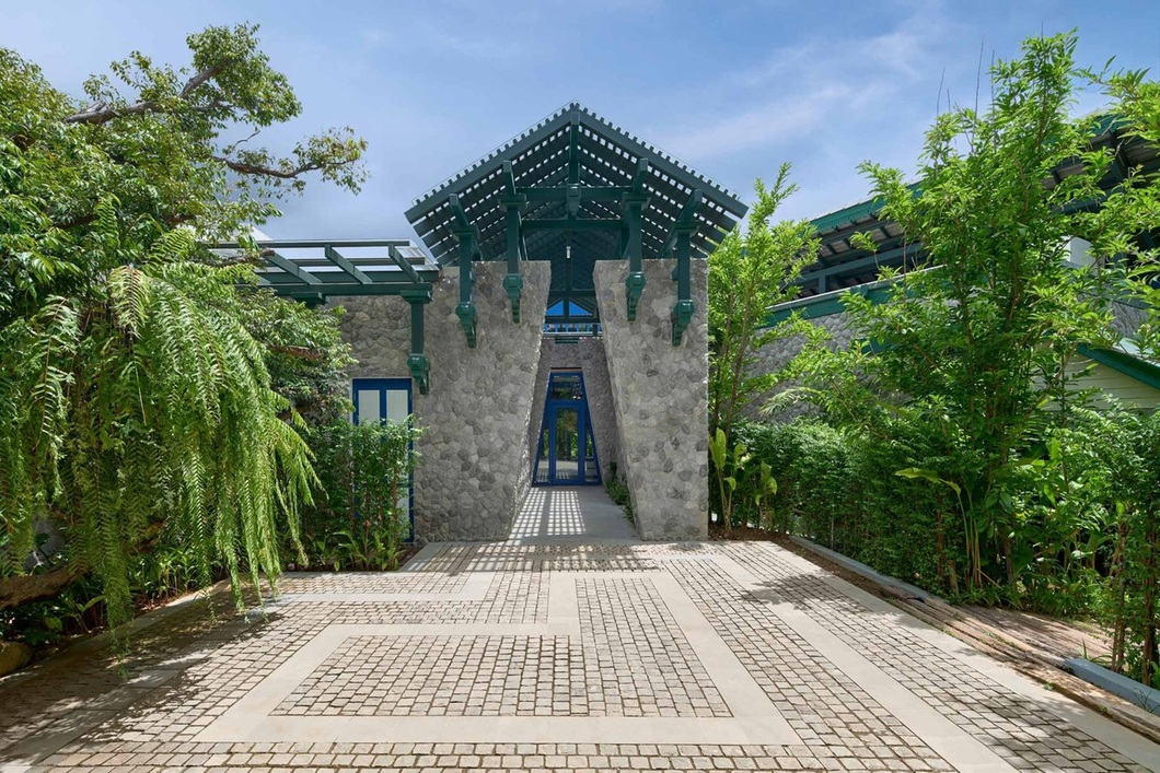 Khách sạn từ tàu hỏa tái chế: 65 dãy phòng nguy nga chuẩn 5 sao - Ảnh 15. Khách sạn từ tàu hỏa tái chế: 65 dãy phòng nguy nga chuẩn 5 sao - Ảnh 15.