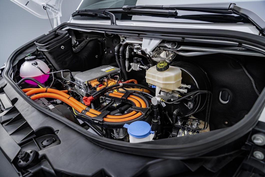 ‘Nhà di động’ chạy điện của Mercedes-Benz: Rộng rãi như ‘căn hộ 1 phòng ngủ’, tự tính toán đường đi - Ảnh 2. ‘Nhà di động’ chạy điện của Mercedes-Benz: Rộng rãi như ‘căn hộ 1 phòng ngủ’, tự tính toán đường đi - Ảnh 2.