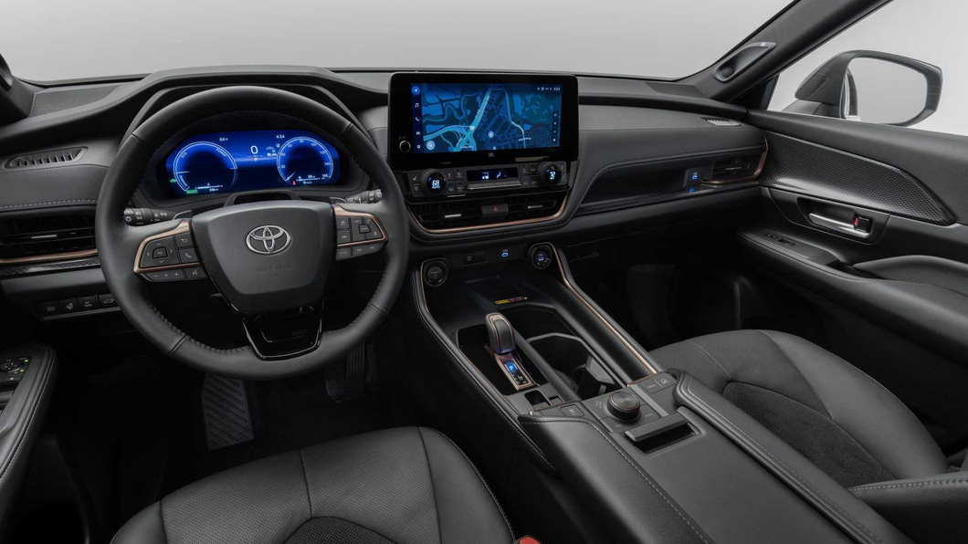 Toyota Grand Highlander 2023 ra mắt: 3 hàng ghế, 7 cổng USB và vô số điểm thực dụng - Ảnh 9.