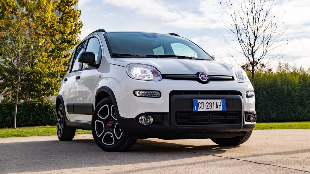 Đây là hòn đảo mà ô tô cỡ nhỏ Fiat Panda còn nhiều hơn cả số dân - Ảnh 5. Đây là hòn đảo mà ô tô cỡ nhỏ Fiat Panda còn nhiều hơn cả số dân - Ảnh 5.