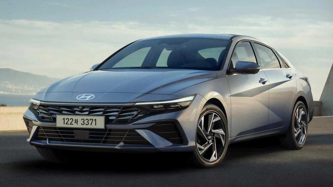 Nhiều người Việt chưa kịp mua Hyundai Elantra 2022 thì xe đã có bản nâng cấp mới - Ảnh 2.