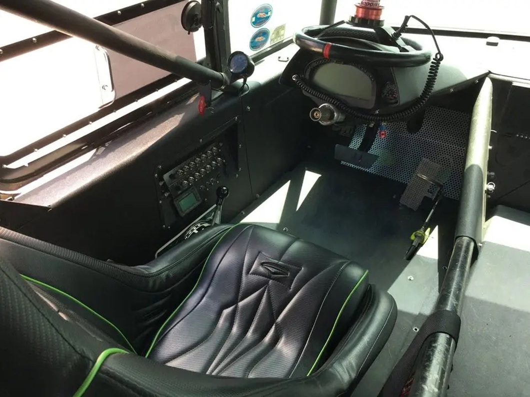Nhà di động nhanh nhất thế giới giá hơn 2 tỉ đồng: Thợ độ trong Fast & Furious làm, nội thất kỳ dị - Ảnh 3. Nhà di động nhanh nhất thế giới giá hơn 2 tỉ đồng: Thợ độ trong Fast & Furious làm, nội thất kỳ dị - Ảnh 3.