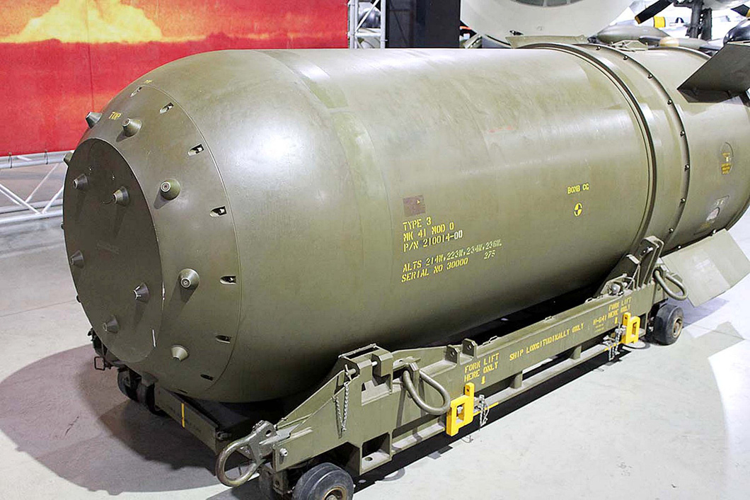 Bom nhiệt hạch B-41 (Mark 41), may là chưa bao giờ được sử dụng - Ảnh: atomicarchive.com