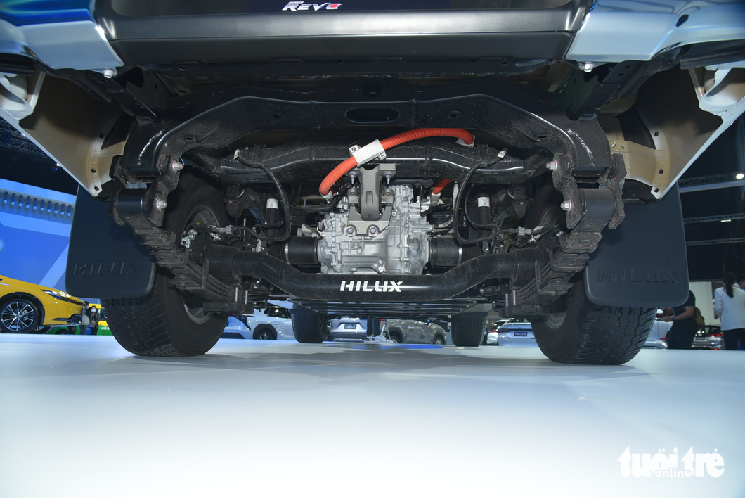 Chi tiết Toyota Hilux concept điện vừa ra mắt: Nhiều chi tiết lạ có thể xuất hiện trên thế hệ mới - Ảnh 8.
