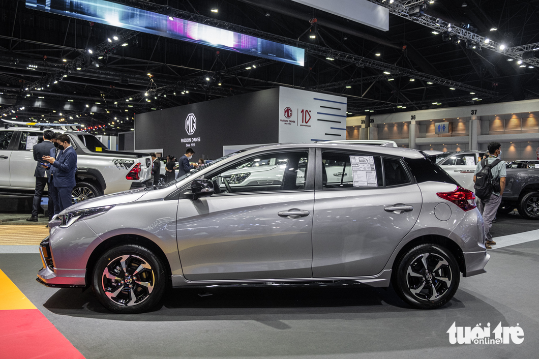 Ảnh thực tế Toyota Yaris 2023: Chuẩn xe Nhật thực dụng, hợp phụ nữ - Ảnh 4. Ảnh thực tế Toyota Yaris 2023: Chuẩn xe Nhật thực dụng, hợp phụ nữ - Ảnh 4.