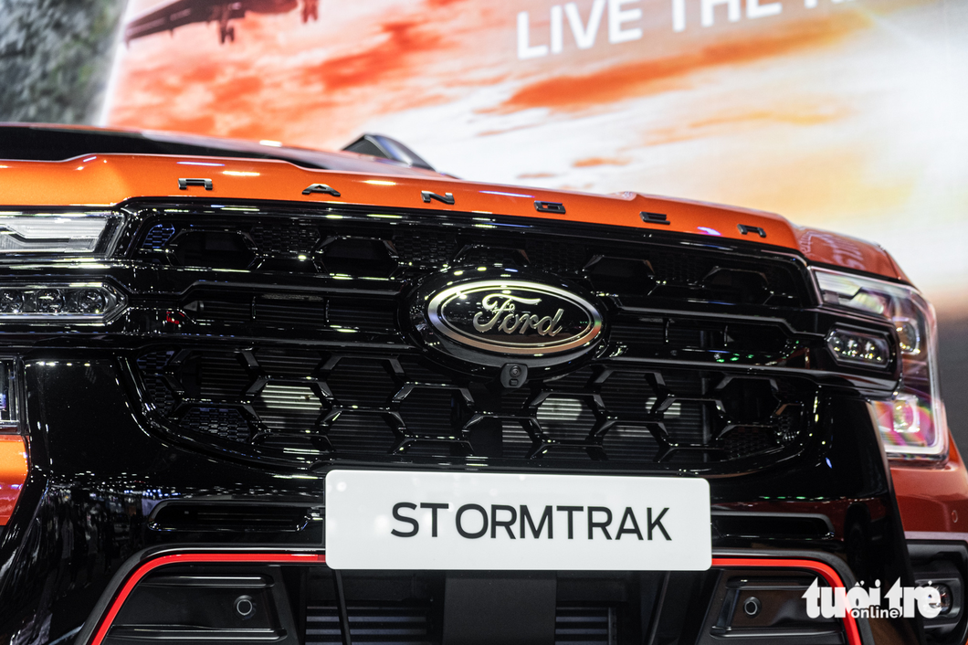 Khám phá Ford Ranger Stormtrak sắp bán ở Việt Nam: Nhiều trang bị xịn, giá quy đổi từ 865 triệu - Ảnh 5. Khám phá Ford Ranger Stormtrak sắp bán ở Việt Nam: Nhiều trang bị xịn, giá quy đổi từ 865 triệu - Ảnh 5.