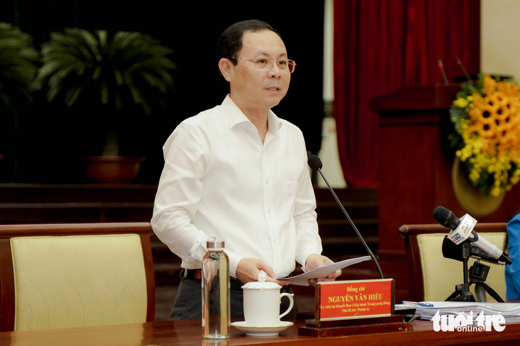 Ông Nguyễn Văn Hiếu, phó bí thư Thành Ủy TP.HCM phát biểu tổng kết - Ảnh: THANH HIỆP