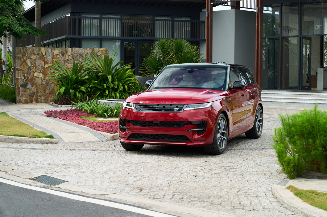 Range Rover Sport 2023 giá cao nhất gần 9 tỉ đồng - SUV của giới siêu giàu - Ảnh 7.